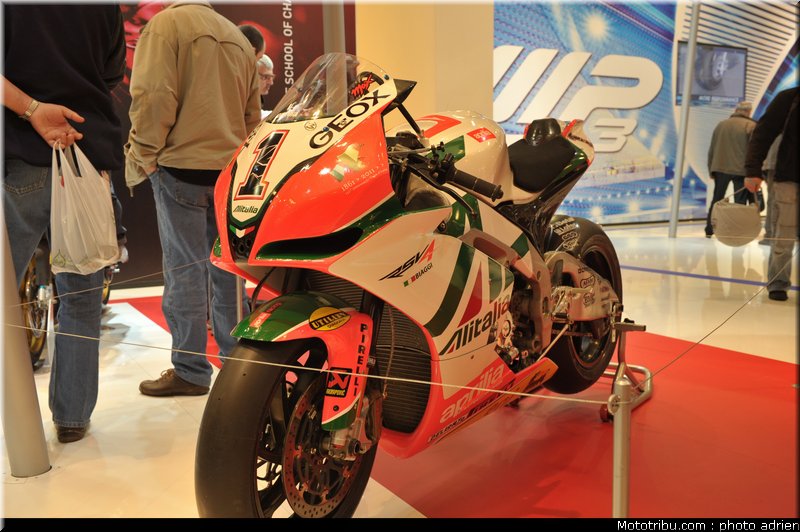 aprilia_004_salon_de_la_moto_paris_2011
