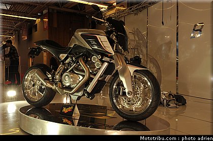 boxer_004_salon_de_la_moto_paris_2011.jpg