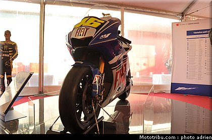 yamaha_gp_015_salon_de_la_moto_paris_2011.jpg