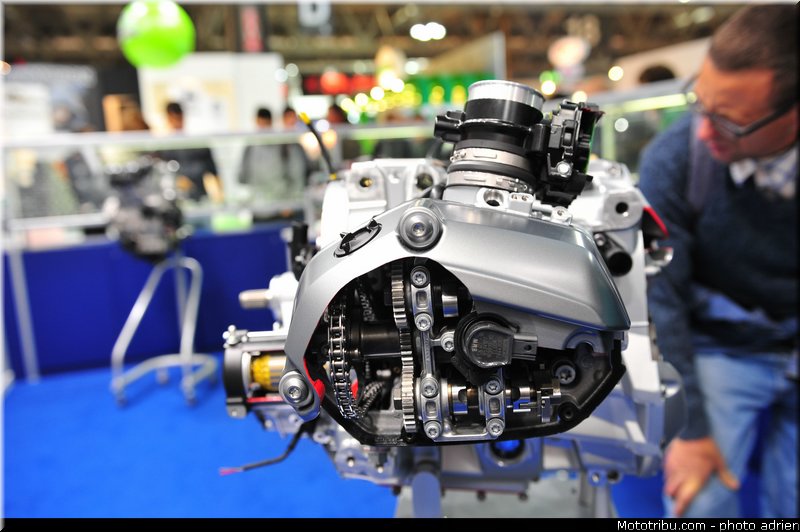 divers_054_salon_de_milan_eicma_2012