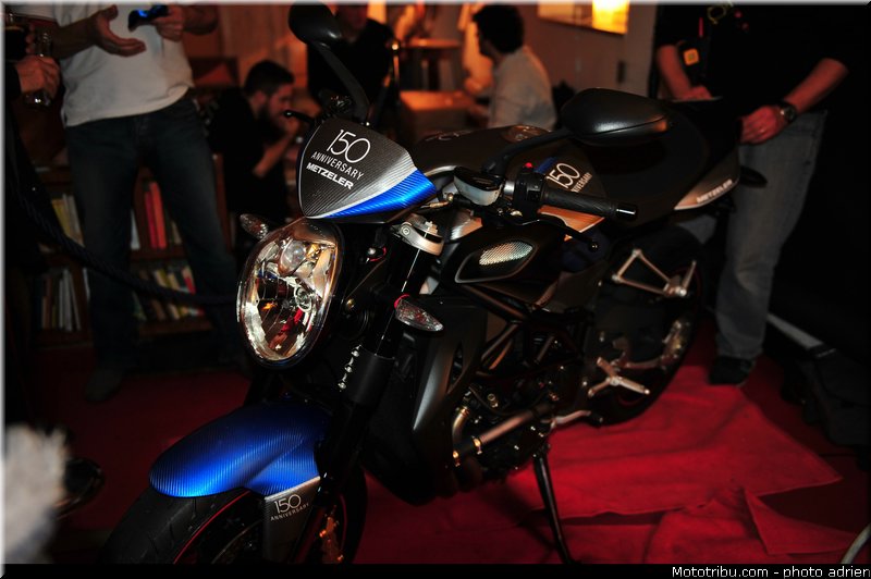 metzeler_010_salon_de_milan_eicma_2012