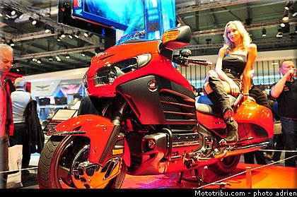 babe_068_salon_de_milan_eicma_2012.jpg