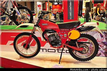 divers_057_salon_de_milan_eicma_2012.jpg