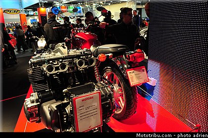 honda_005_salon_de_milan_eicma_2012.jpg