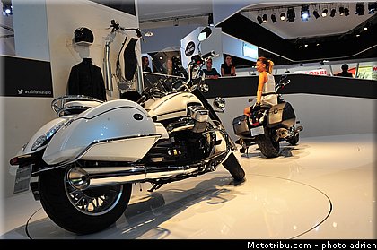 moto_guzzi_007_salon_de_milan_eicma_2012.jpg