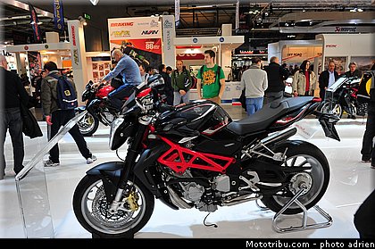 mvagusta_001_salon_de_milan_eicma_2012.jpg