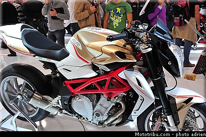 mvagusta_002_salon_de_milan_eicma_2012.jpg