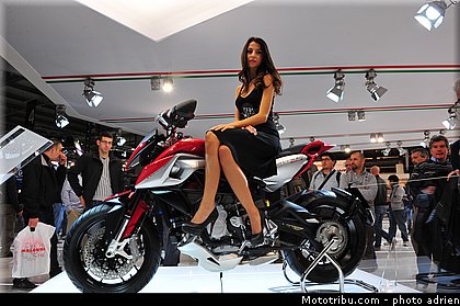 mvagusta_007_salon_de_milan_eicma_2012.jpg
