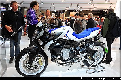 mvagusta_009_salon_de_milan_eicma_2012.jpg