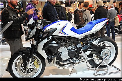 mvagusta_010_salon_de_milan_eicma_2012.jpg