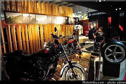 pirelli_006_salon_de_milan_eicma_2012.jpg