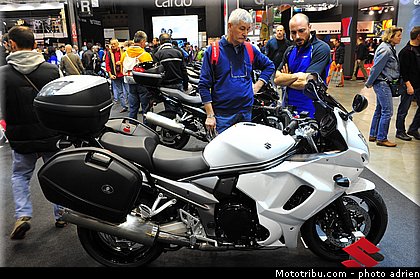 suzuki_005_salon_de_milan_eicma_2012.jpg