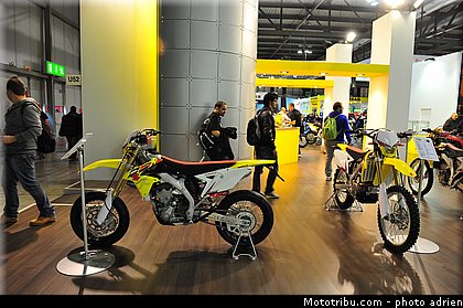 suzuki_009_salon_de_milan_eicma_2012.jpg