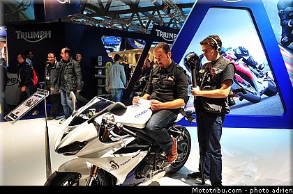 triumph_011_salon_de_milan_eicma_2012.jpg