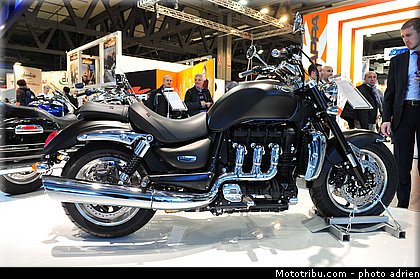 triumph_015_salon_de_milan_eicma_2012.jpg