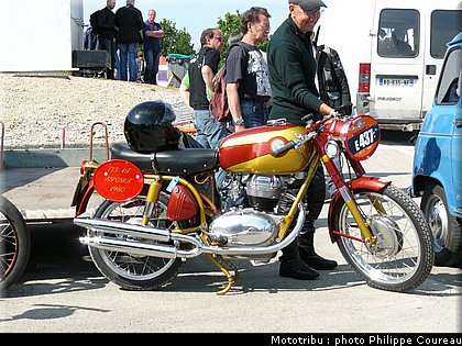 coupes_moto_legende_2010_0114.JPG