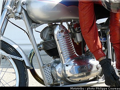coupes_moto_legende_2010_0124.JPG