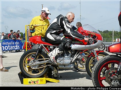 coupes_moto_legende_2010_0150.JPG