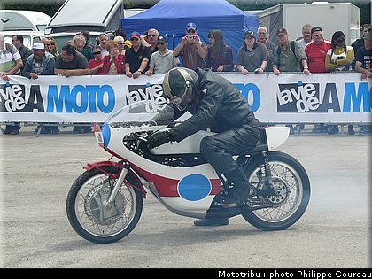 coupes_moto_legende_2010_0190.JPG