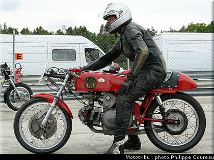 coupes_moto_legende_2010_0283.JPG