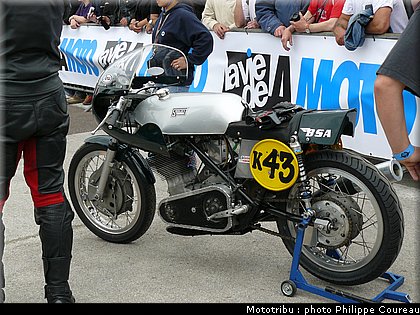 coupes_moto_legende_2010_0311.JPG