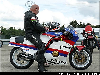 coupes_moto_legende_2011_0082.jpg