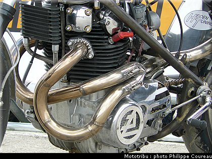 coupes_moto_legende_2011_0095.jpg