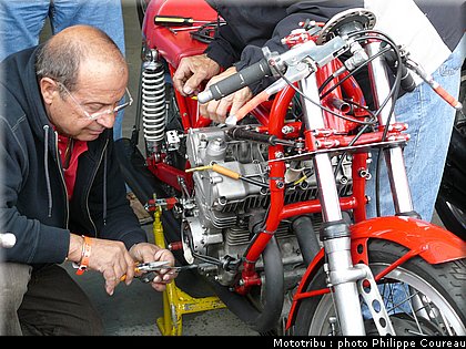 coupes_moto_legende_2011_0111.jpg