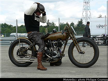 coupes_moto_legende_2011_0151.jpg
