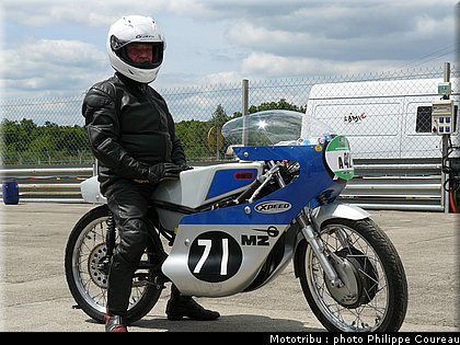 coupes_moto_legende_2011_0199.jpg