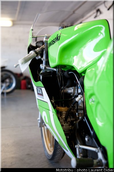 coupes_moto_legende_2011_paddock_0056