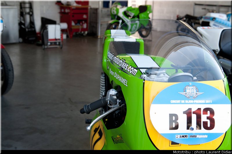 coupes_moto_legende_2011_paddock_0057
