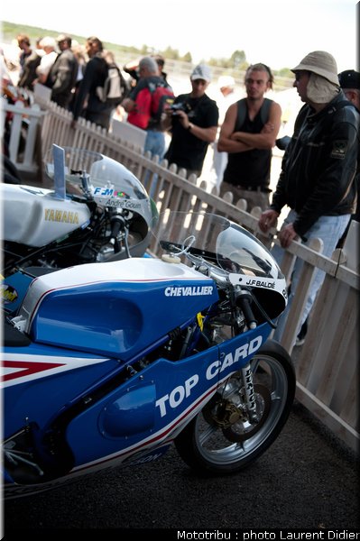 coupes_moto_legende_2011_paddock_0060