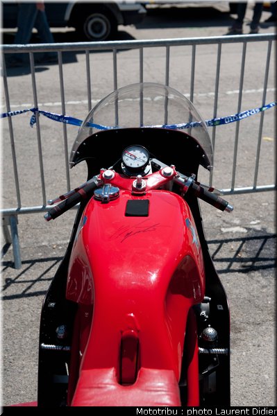 coupes_moto_legende_2011_paddock_0082