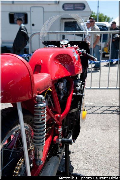 coupes_moto_legende_2011_paddock_0083