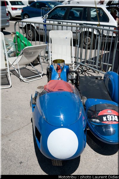 coupes_moto_legende_2011_paddock_0093
