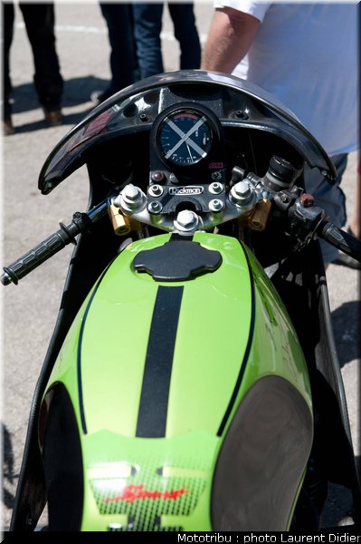 coupes_moto_legende_2011_paddock_0118