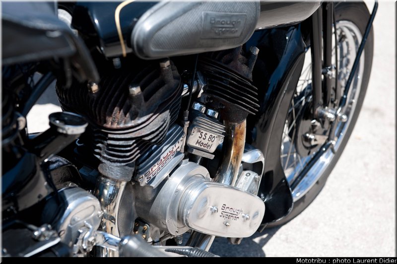 coupes_moto_legende_2011_paddock_0121