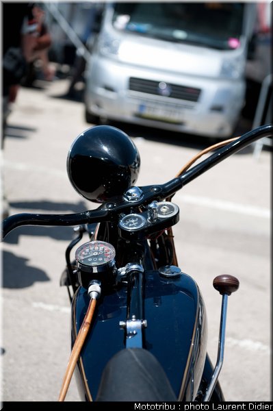coupes_moto_legende_2011_paddock_0133