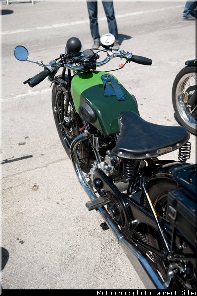 coupes_moto_legende_2011_paddock_0135