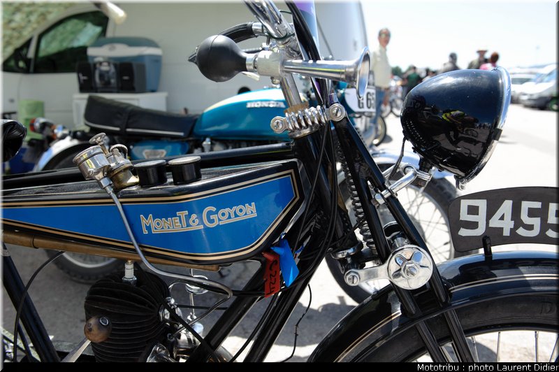 coupes_moto_legende_2011_paddock_0145