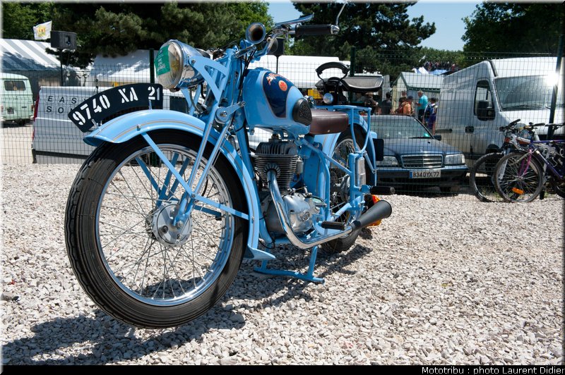 coupes_moto_legende_2011_paddock_0158