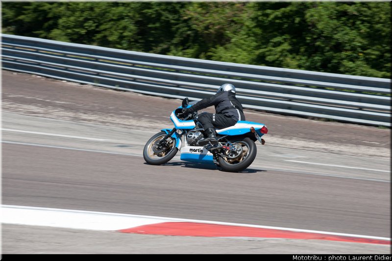 coupes_moto_legende_2011_piste_0101