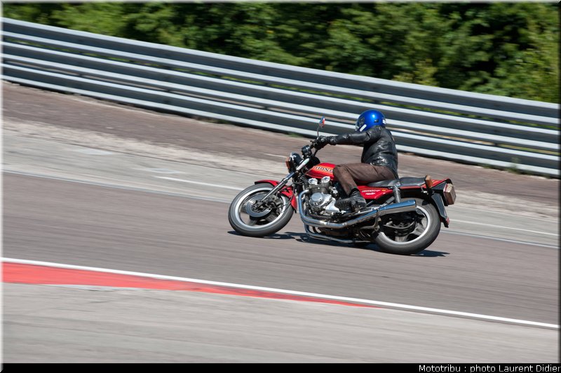 coupes_moto_legende_2011_piste_0110