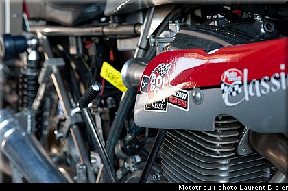 coupes_moto_legende_2011_paddock_0070.jpg