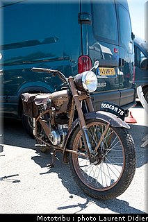 coupes_moto_legende_2011_paddock_0073.jpg