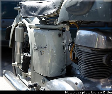 coupes_moto_legende_2011_paddock_0074.jpg
