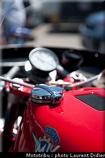 coupes_moto_legende_2011_paddock_0084.jpg