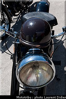 coupes_moto_legende_2011_paddock_0122.jpg