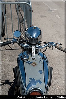 coupes_moto_legende_2011_paddock_0157.jpg